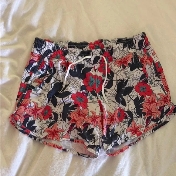 Columbia Women’s Board Shorts and Swim Shirt Floral Huron Set Medium - Picture 4 of 5